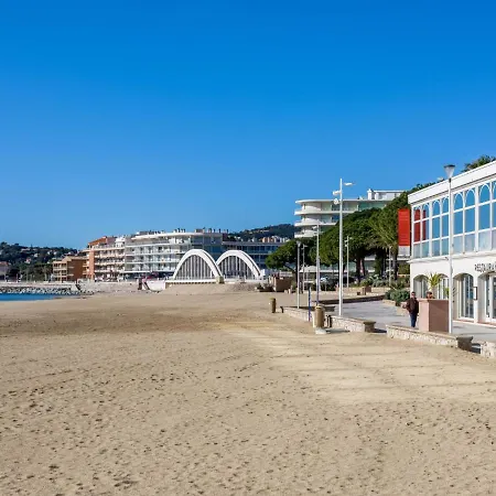 Les Sirenes Sainte-Maxime